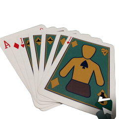 Baccarat-Karten auf gr&uuml;nem Filz f&uuml;r das Baccarat-Spiel bei Betsson Casino